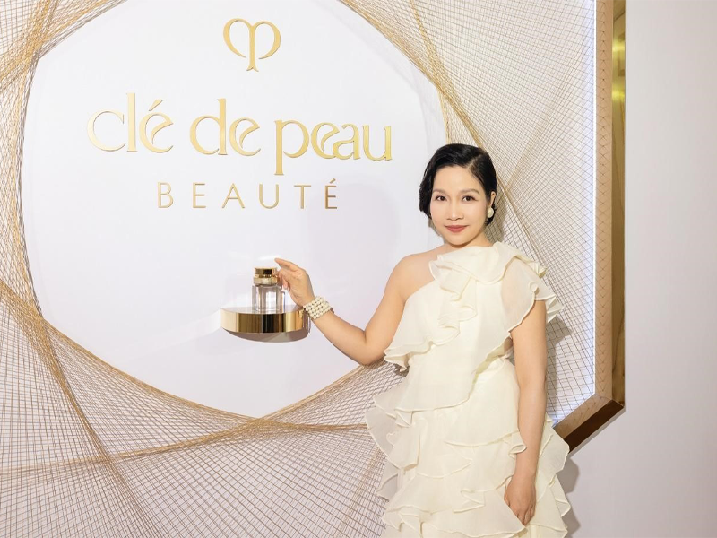 cle-de-peau-beaute-ra-mat-bo-doi-kem-mat-va-tinh-chat-chong-lao-hoa-cao-cap