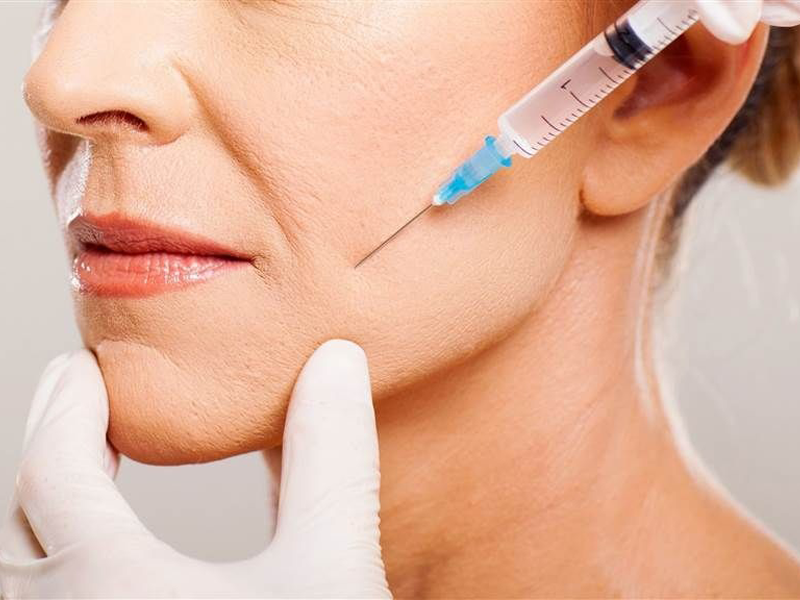 khong-ham-re-khi-lam-dep-nhieu-nguoi-van-dinh-bay-lua