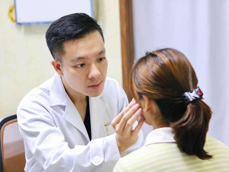 mat-bien-dang-sau-khi-lam-mau-cat-mi-cho-hoc-vien-o-spa