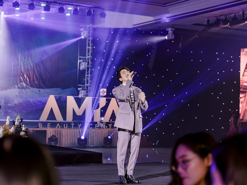 mung-amia-beauty-center-6-tuoi-nhieu-hoat-dong-tri-an-khach-hang