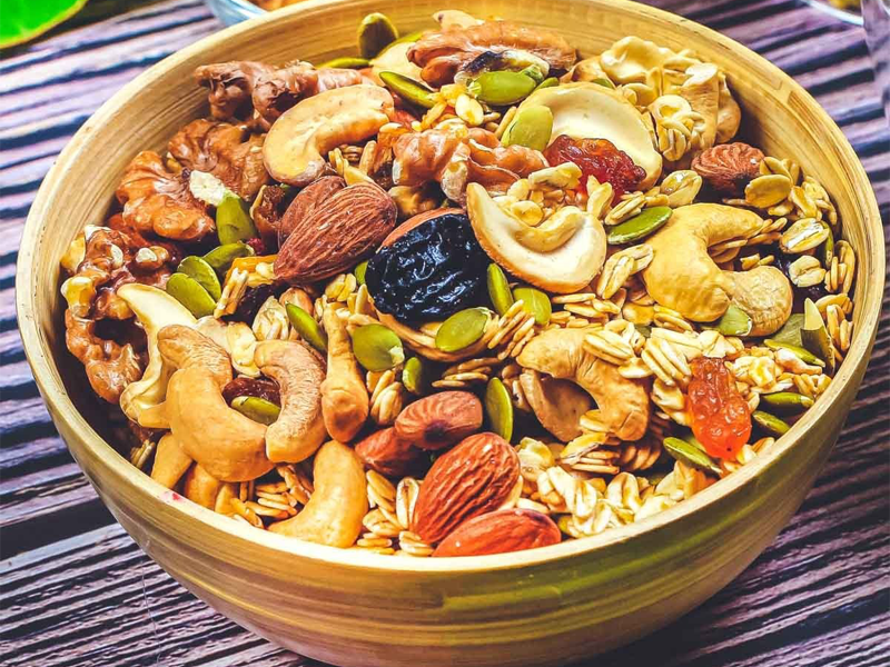 sieu-thuc-pham-hat-granola-nhung-su-that-it-ai-de-y