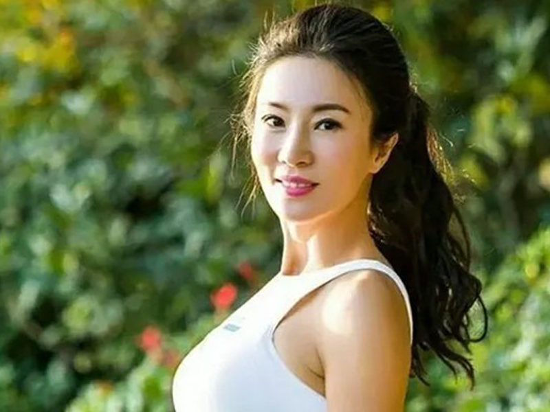 thoi-quen-giup-nguoi-phu-nu-da-nghi-huu-co-voc-dang-dep-nhu-thieu-nu